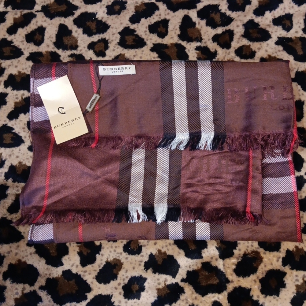 Burberry London Brown Tartan  check print Scarf new with tag